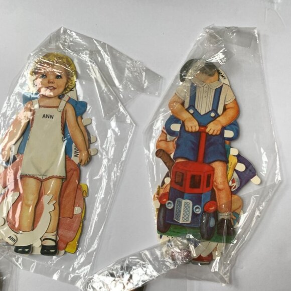 Merrimack 1986 Paper Dolls Set of 5 Plus Extras - Picture 5 of 7